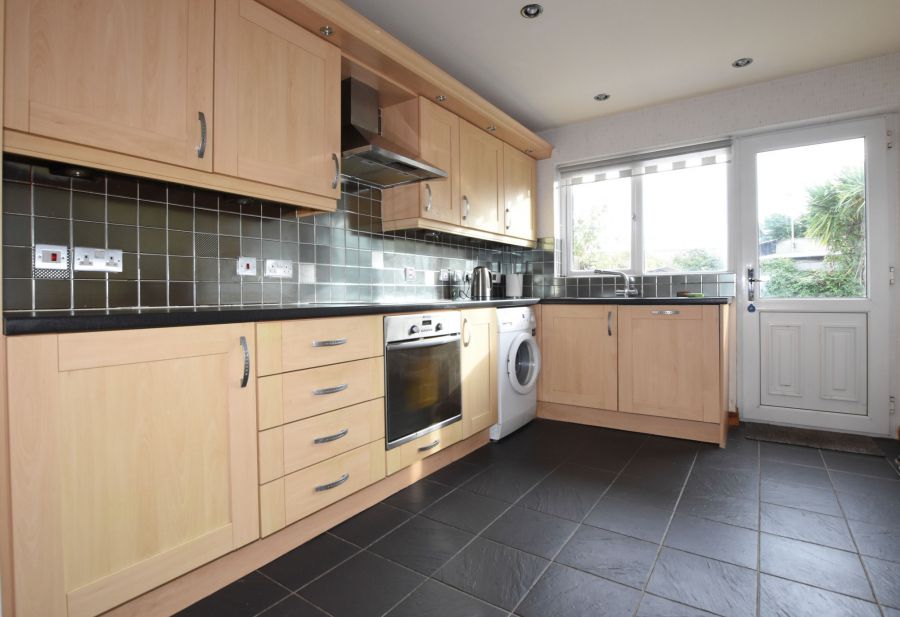2 Gowland Hollow