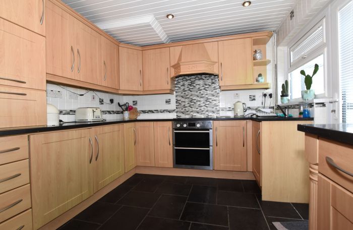 37 Main Street 37 Main Street