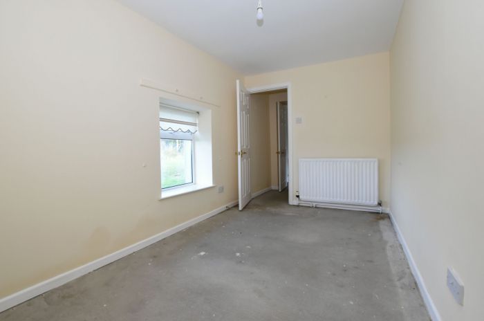 9 Ballyeasborough Road