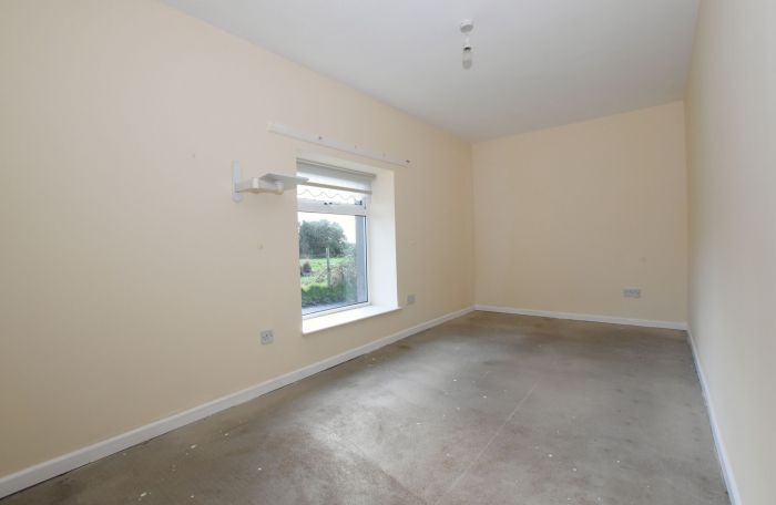 9 Ballyeasborough Road