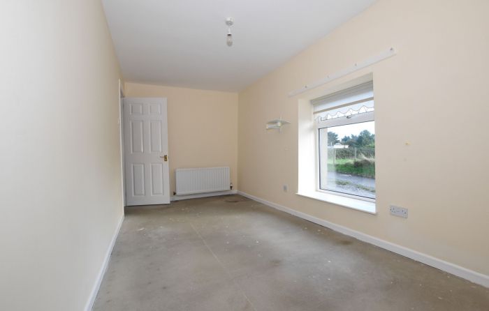 9 Ballyeasborough Road