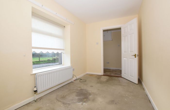 9 Ballyeasborough Road