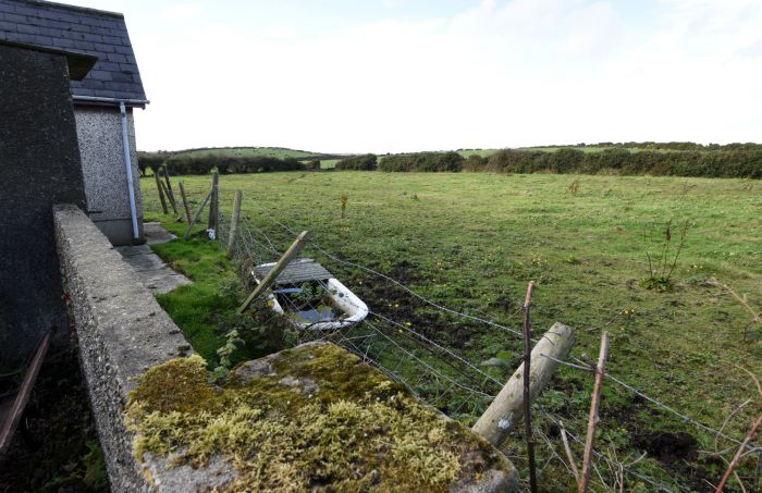 9 Ballyeasborough Road