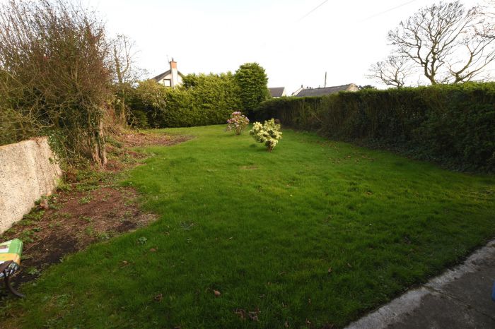 9 Ballyeasborough Road