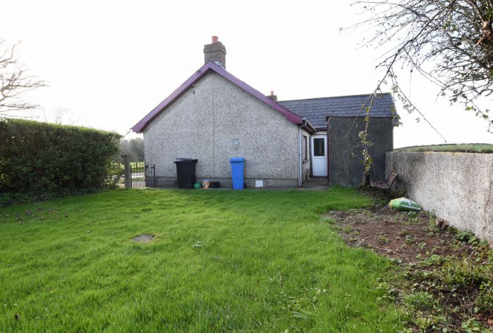 9 Ballyeasborough Road