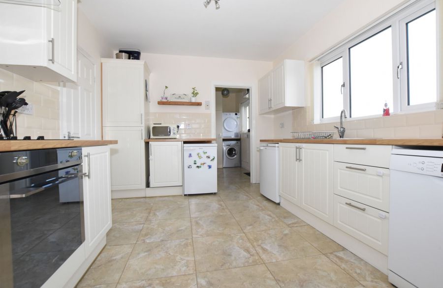 40 Ballyeasborough Road