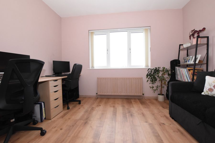 40 Ballyeasborough Road