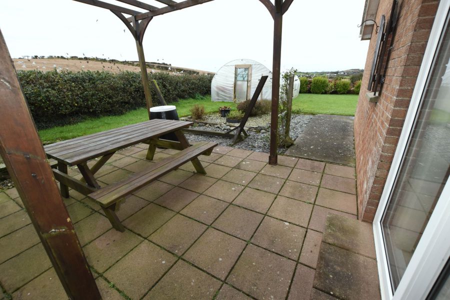 40 Ballyeasborough Road