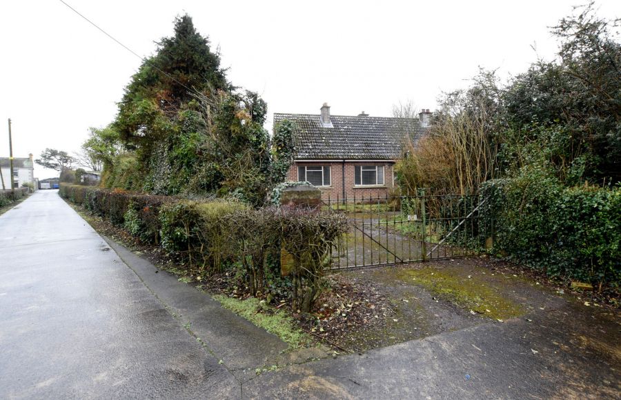 52  Ballyeasborough Road