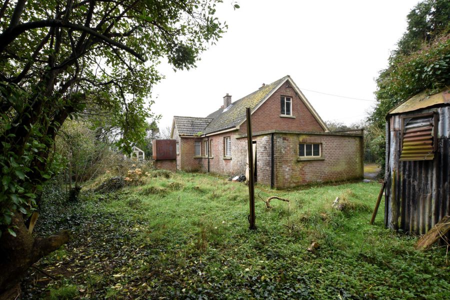 52  Ballyeasborough Road