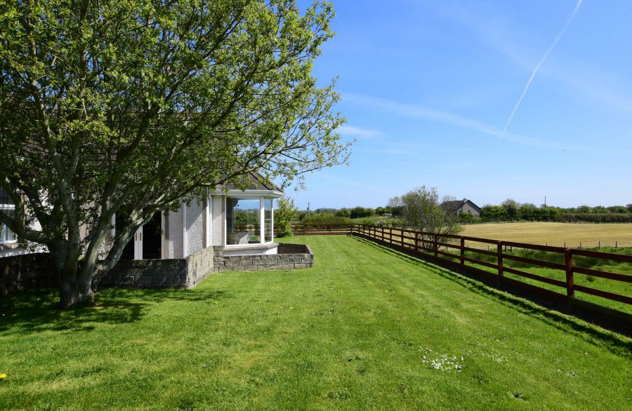 28 Manse Road