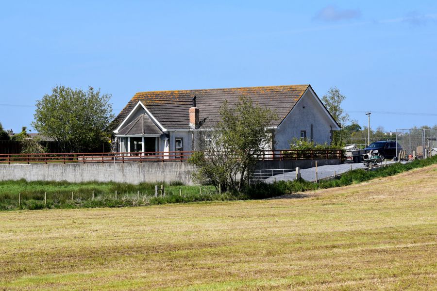 28 Manse Road
