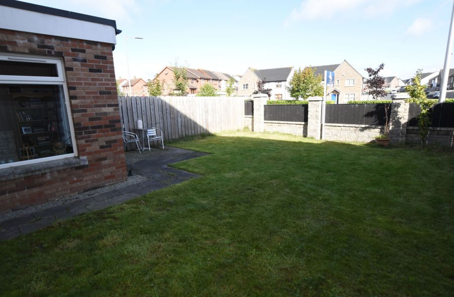 11 Rowanvale Crescent