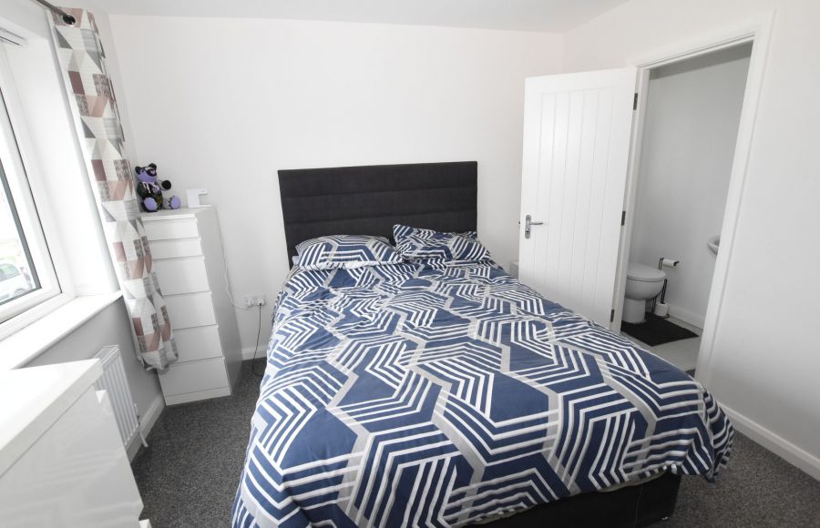 50 Rockfield Park