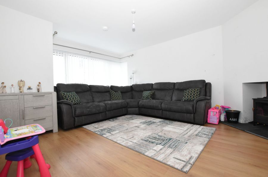 50 Rockfield Park