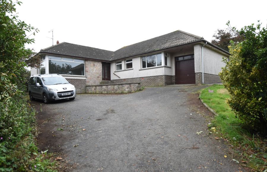 49  Inishargy Road