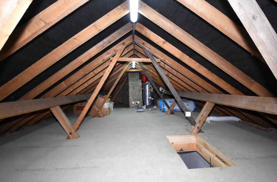 12  Springfield Gardens