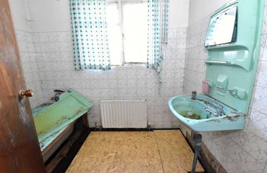 19 Ballyblack Road East