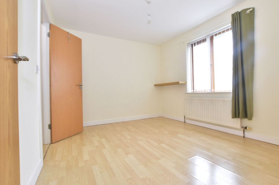 36 Longfield Way