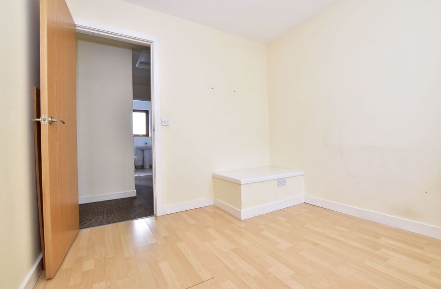 36 Longfield Way
