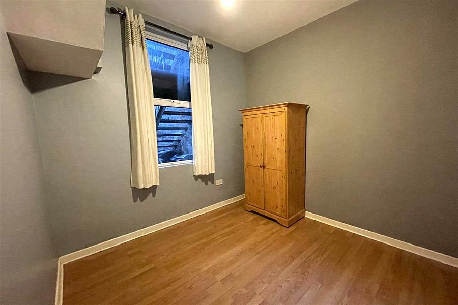 Flat 1, 65 Atlantic Avenue