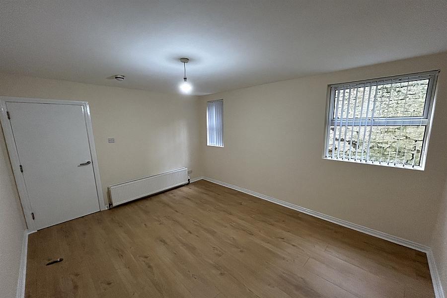 Flat 1, 7 Cliftonville Avenue