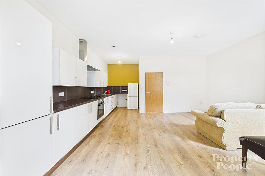 10b Glandore Avenue