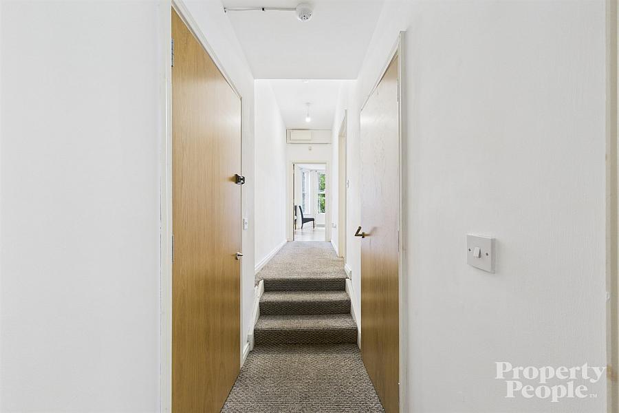 10b Glandore Avenue