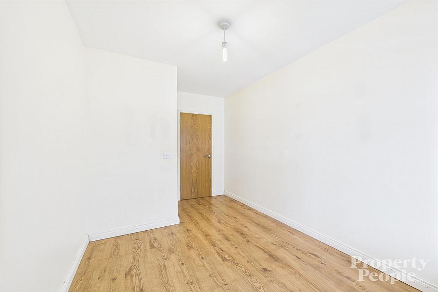 10b Glandore Avenue