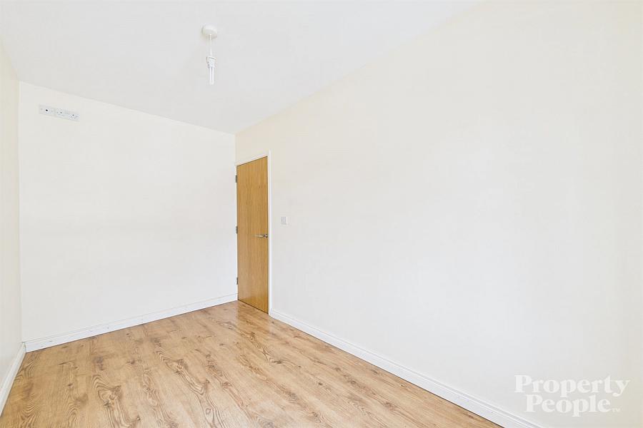 10b Glandore Avenue