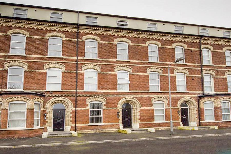 2, 13, Kinnaird Terrace