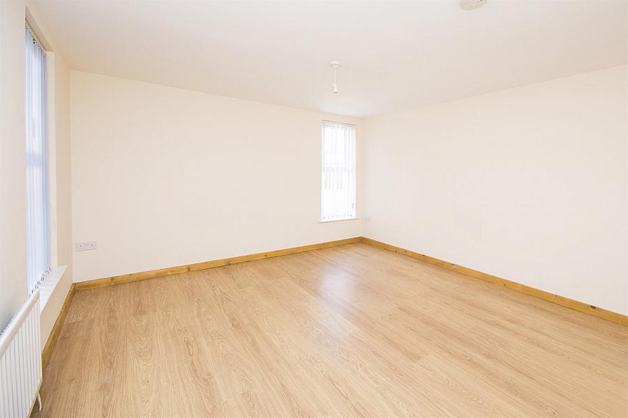2, 13, Kinnaird Terrace