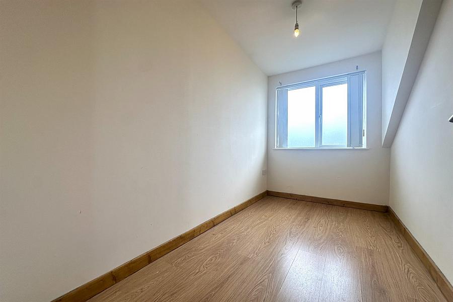 4, 13, Kinnaird Terrace