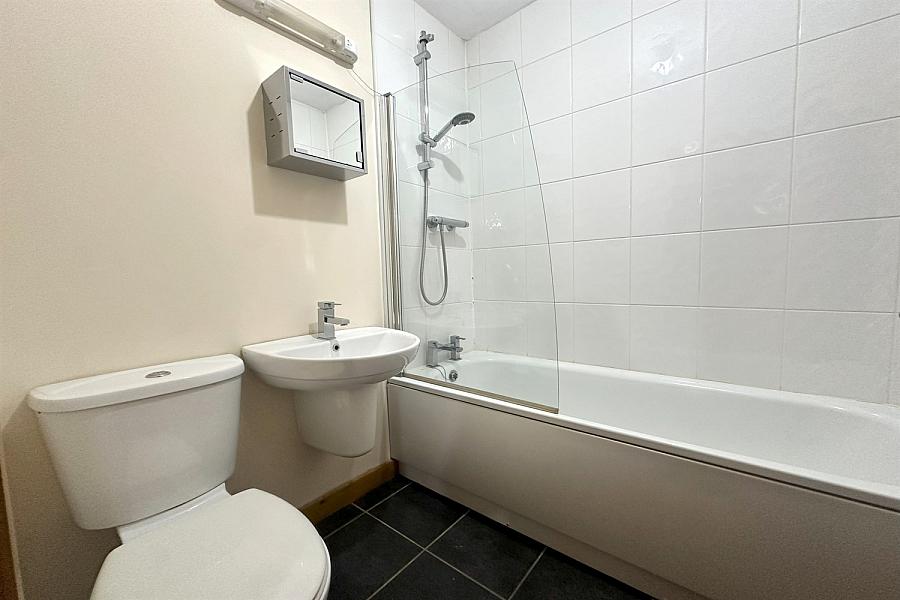4, 13, Kinnaird Terrace
