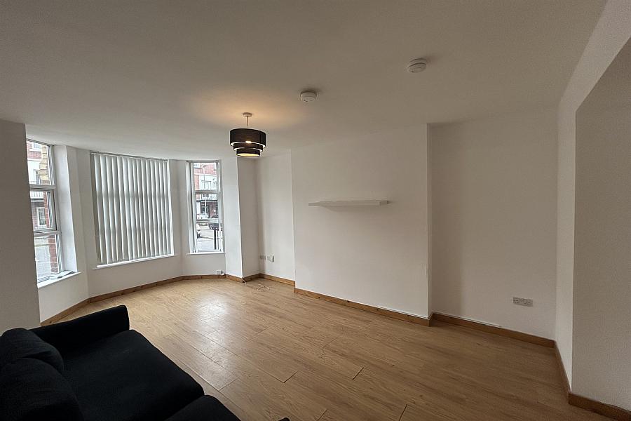 Flat 1, 9 Kinnaird Terrace