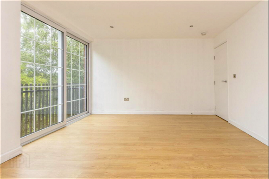 17 Fortwilliam Grange