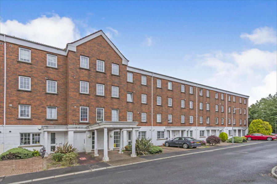 17 Fortwilliam Grange