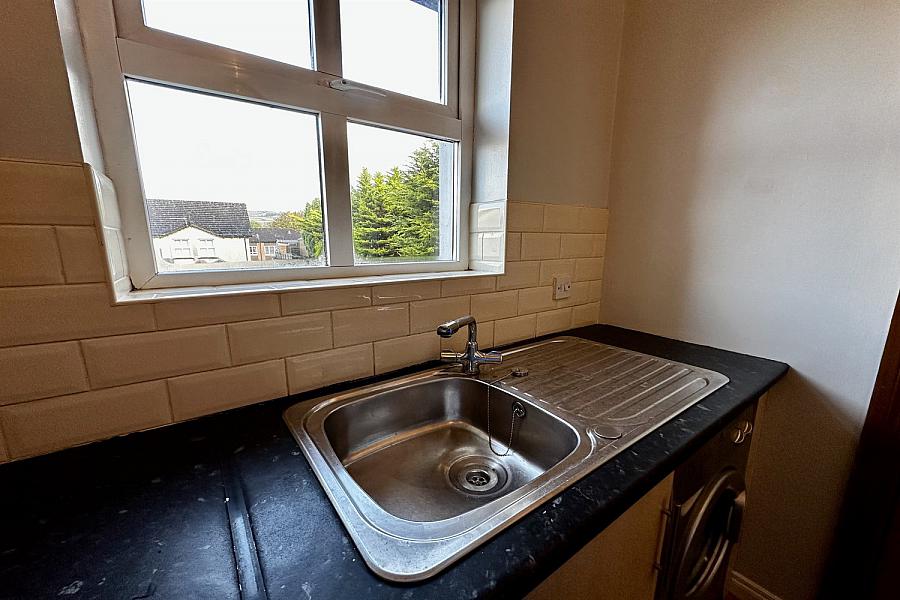 6 Rosneath Court, Dundonald