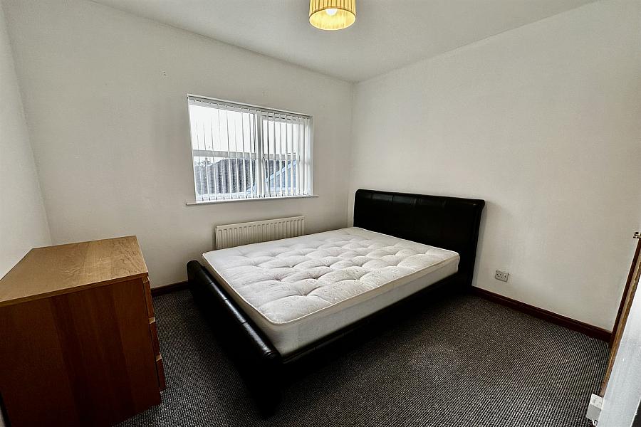 6 Rosneath Court, Dundonald