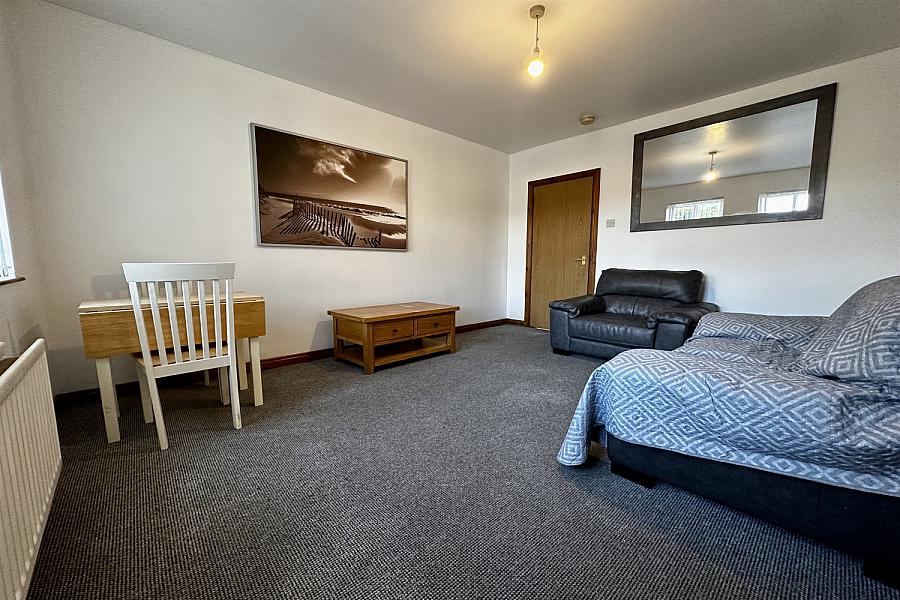 6 Rosneath Court, Dundonald