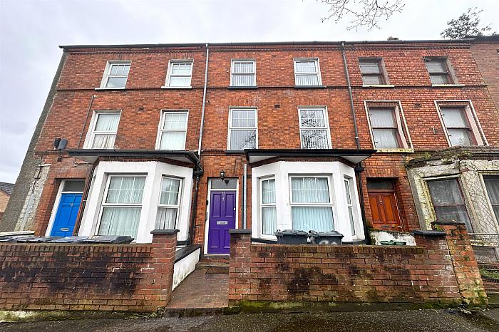 Apt 1. 90 Duncairn Gardens, Antrim Road, Belfast, BT15 2GJ