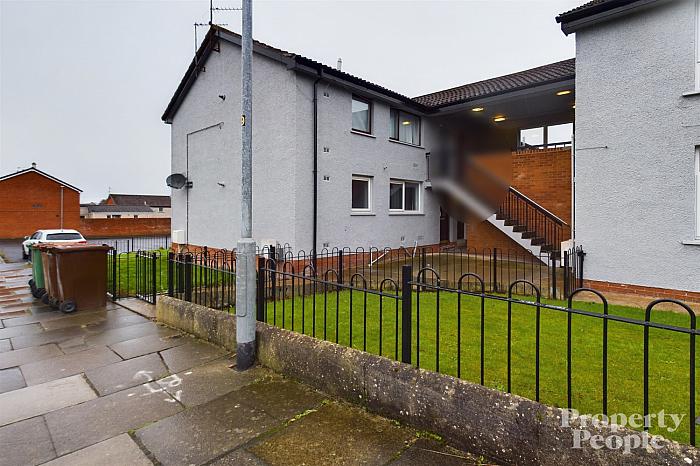 10D Iniscarn Park, Causeway Road