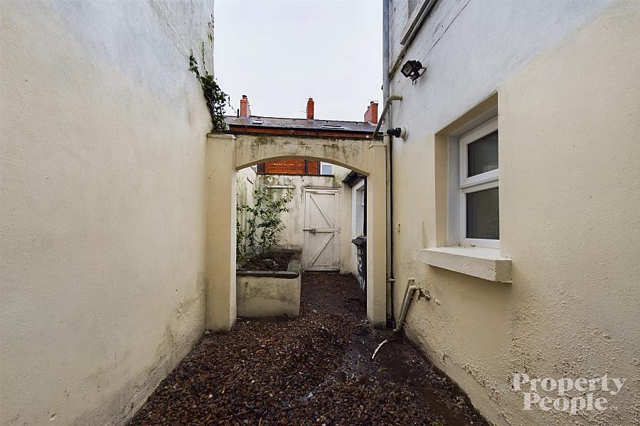 42 Cheviot Avenue