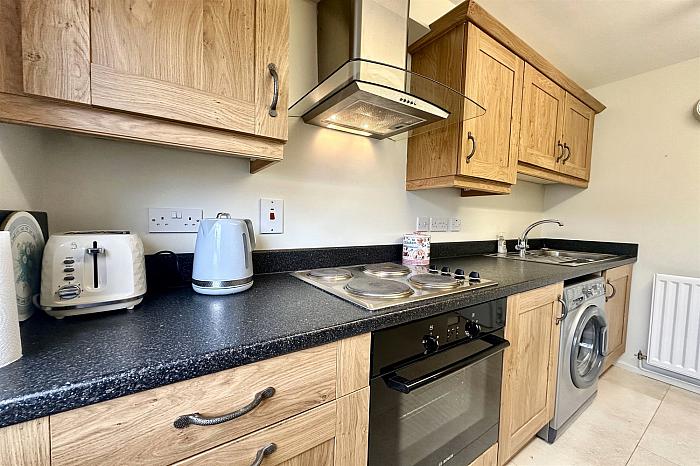 Apt 2, 548 Antrim Road