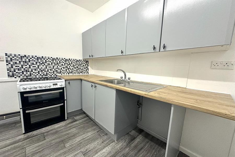 Apt 2, 142 Antrim Road