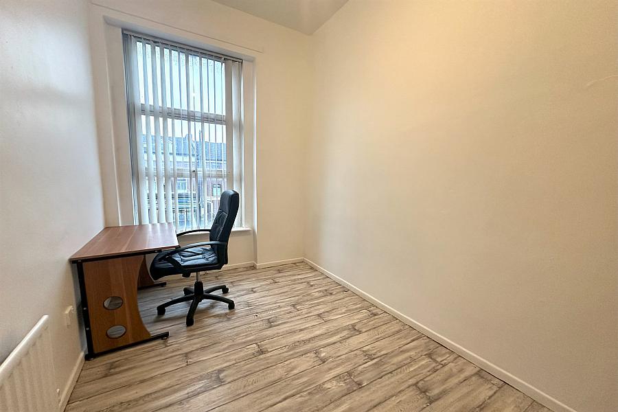 Apt 2, 142 Antrim Road