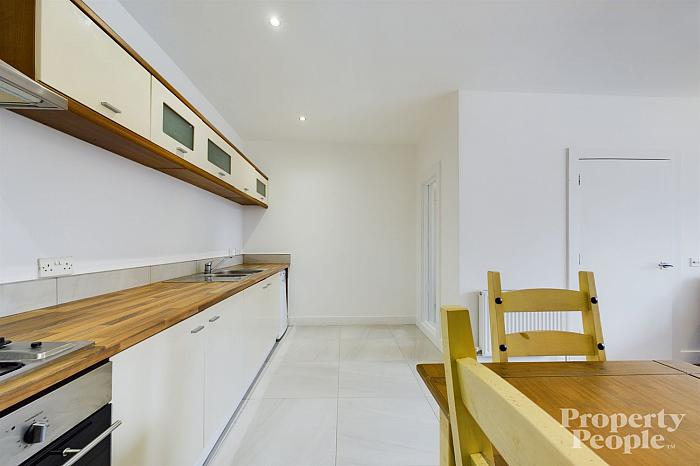 Apt 1, 2 Brookhill Avenue