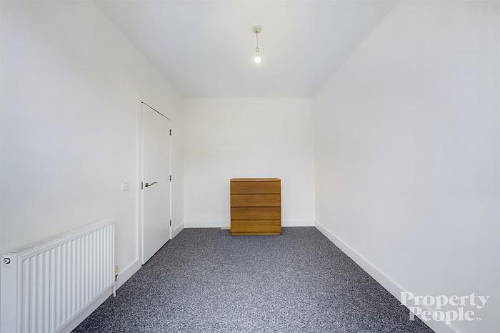 Apt 1, 2 Brookhill Avenue