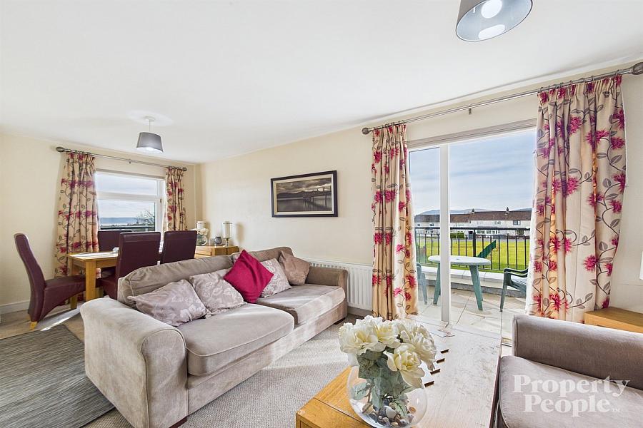 2D, Knocksallagh Green