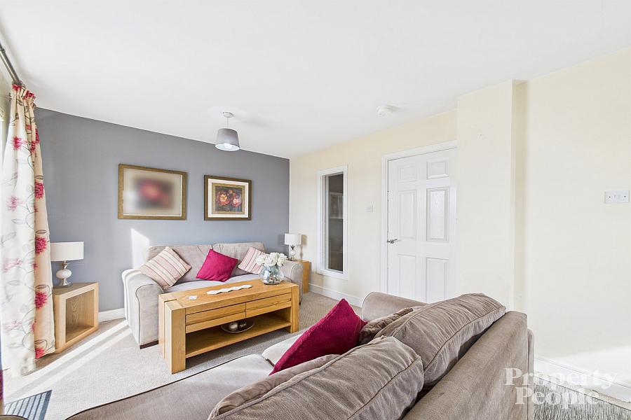 2D, Knocksallagh Green